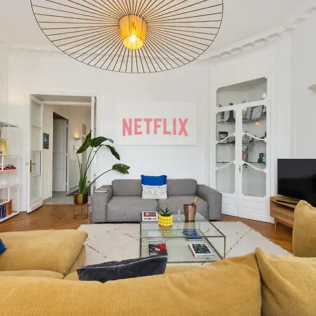 Sumptuous Art Deco - 6 People