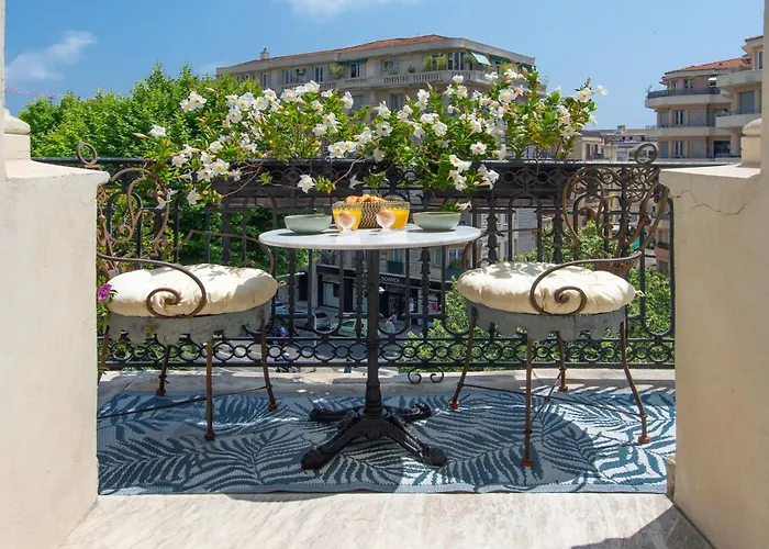 Sumptuous Art Deco - 6 People Apartamento Niza